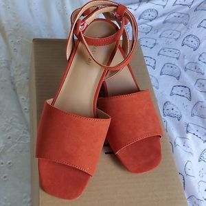 Burnt orange heeled sandel